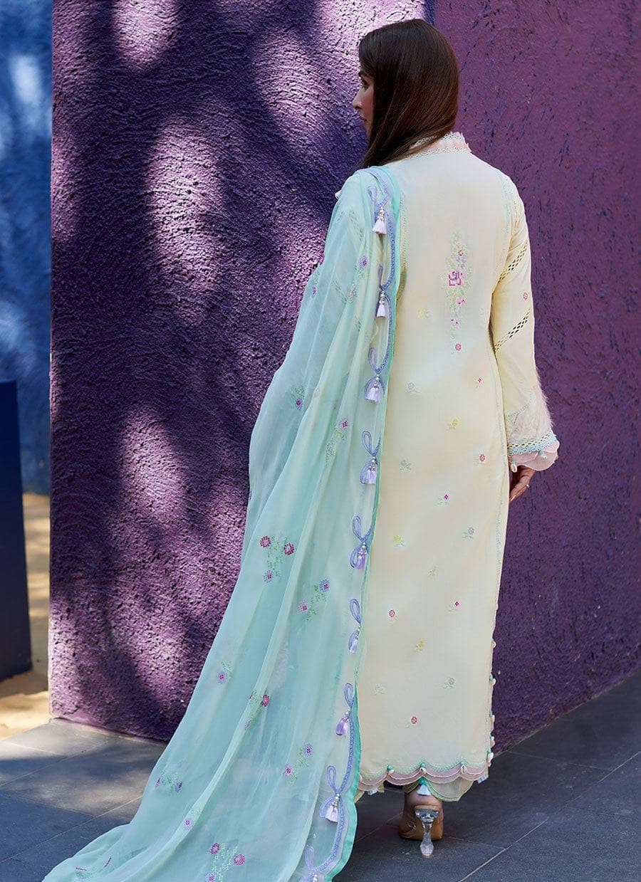 img_farah_talib_aziz_lawn_24_suay_awwal_boutique