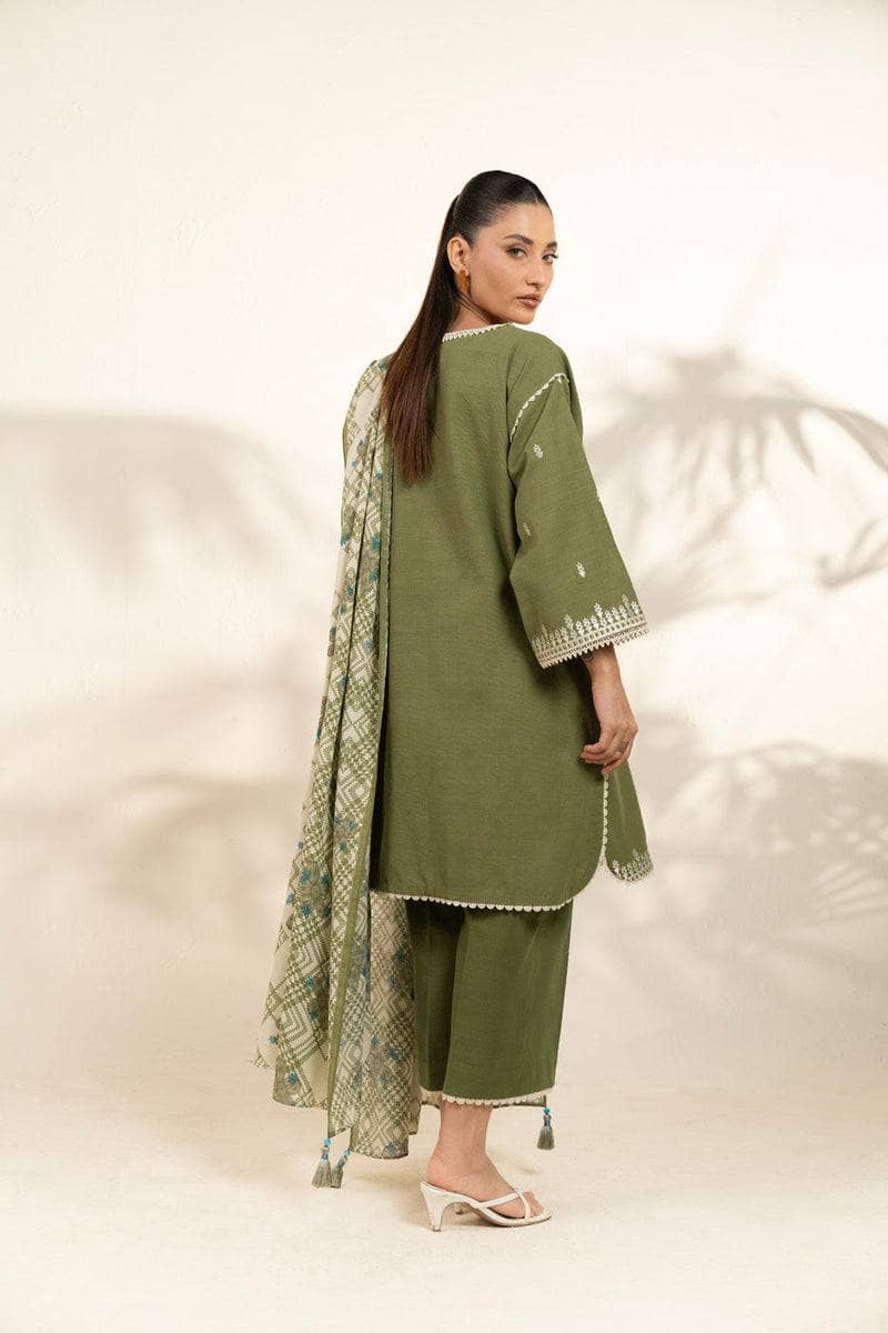 Al Karam Winter 25/RTS | SHIRT, Trouser & Dupatta