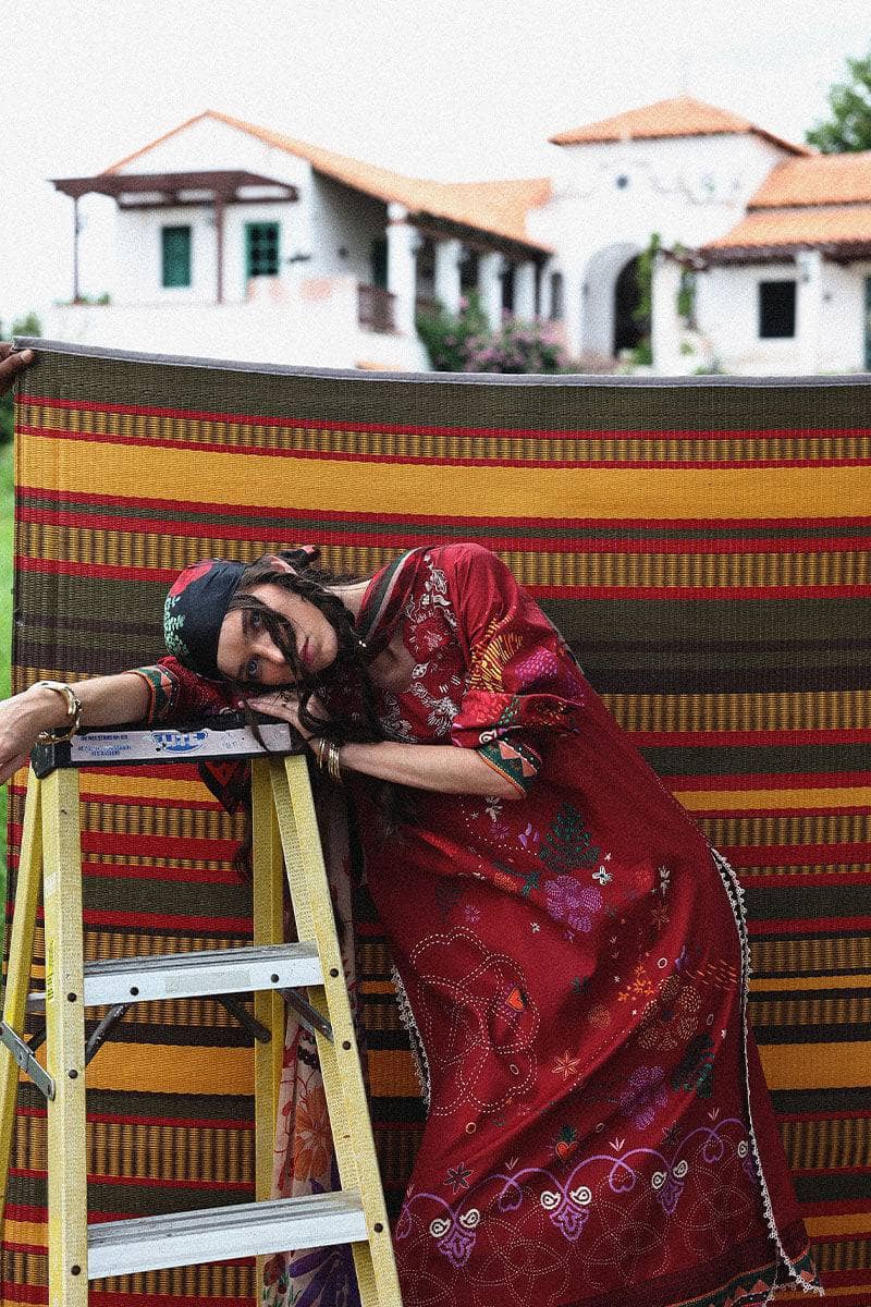 Mushq Hemline Mirasol/Amber Bosque/Maroon