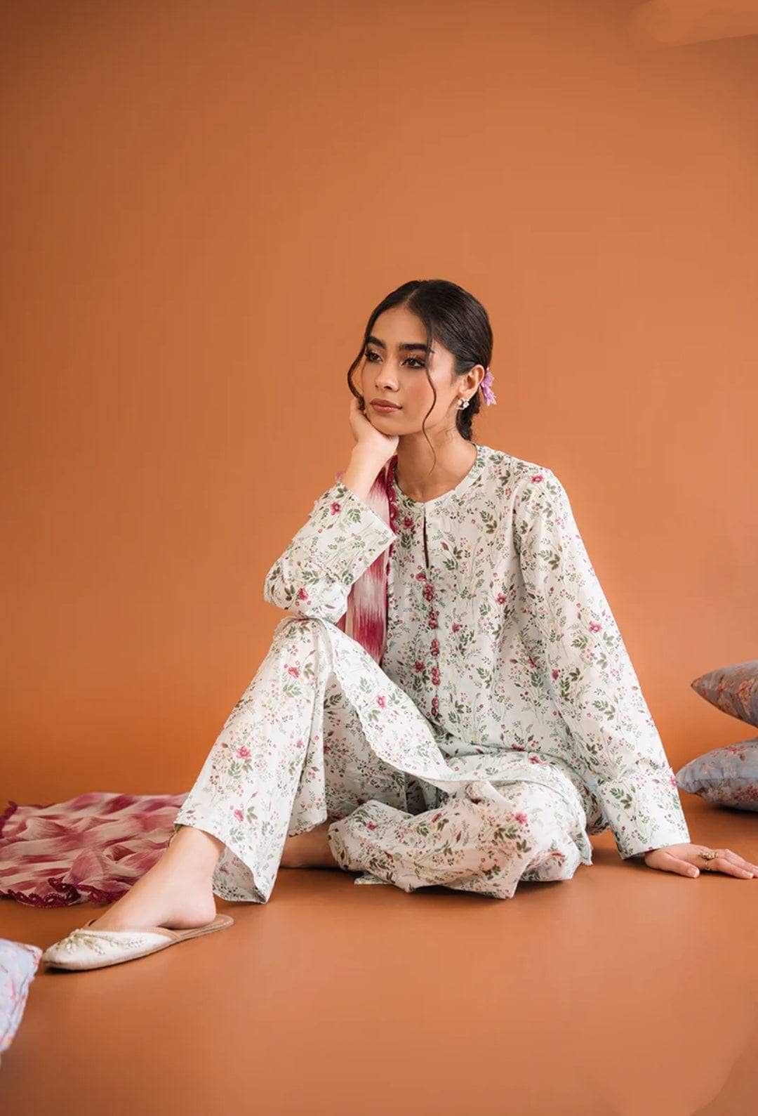 img_cross_stitch_lawn_23_awwal_boutique