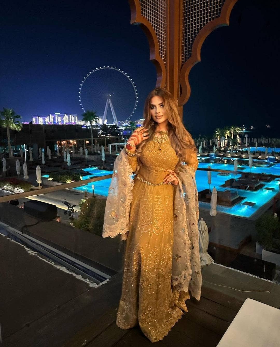 img_maria_b_mbroidered_wedding_awwal_boutique