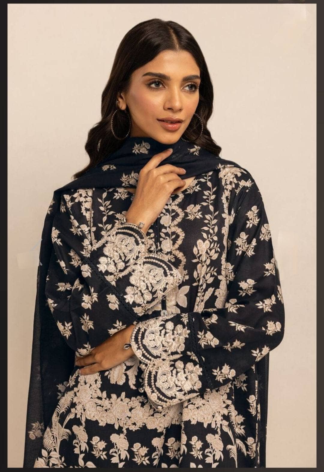 img_khaadi_lawn_24_awwal_boutique