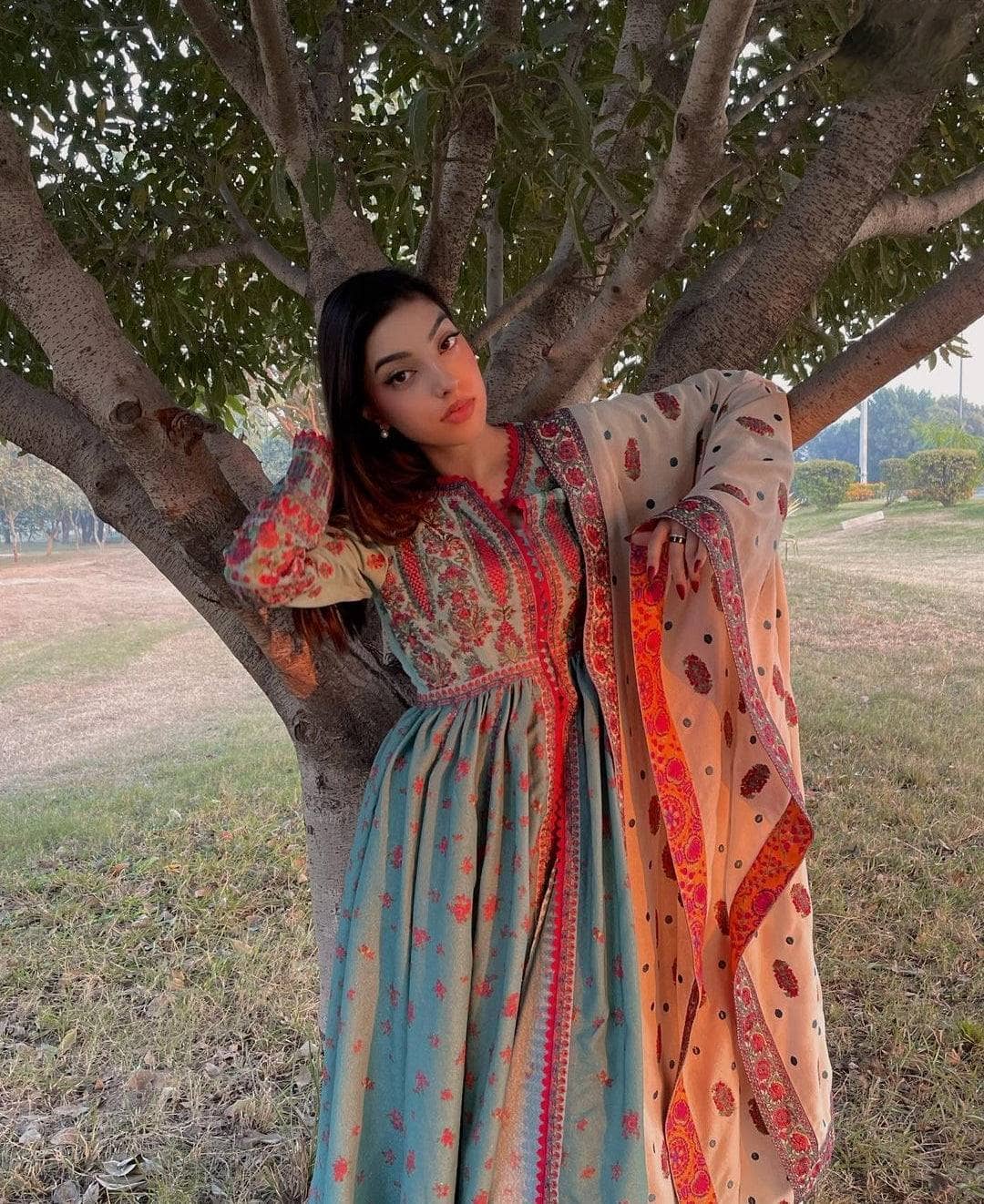 img_hussain_rehar_karandi_awwal_boutique