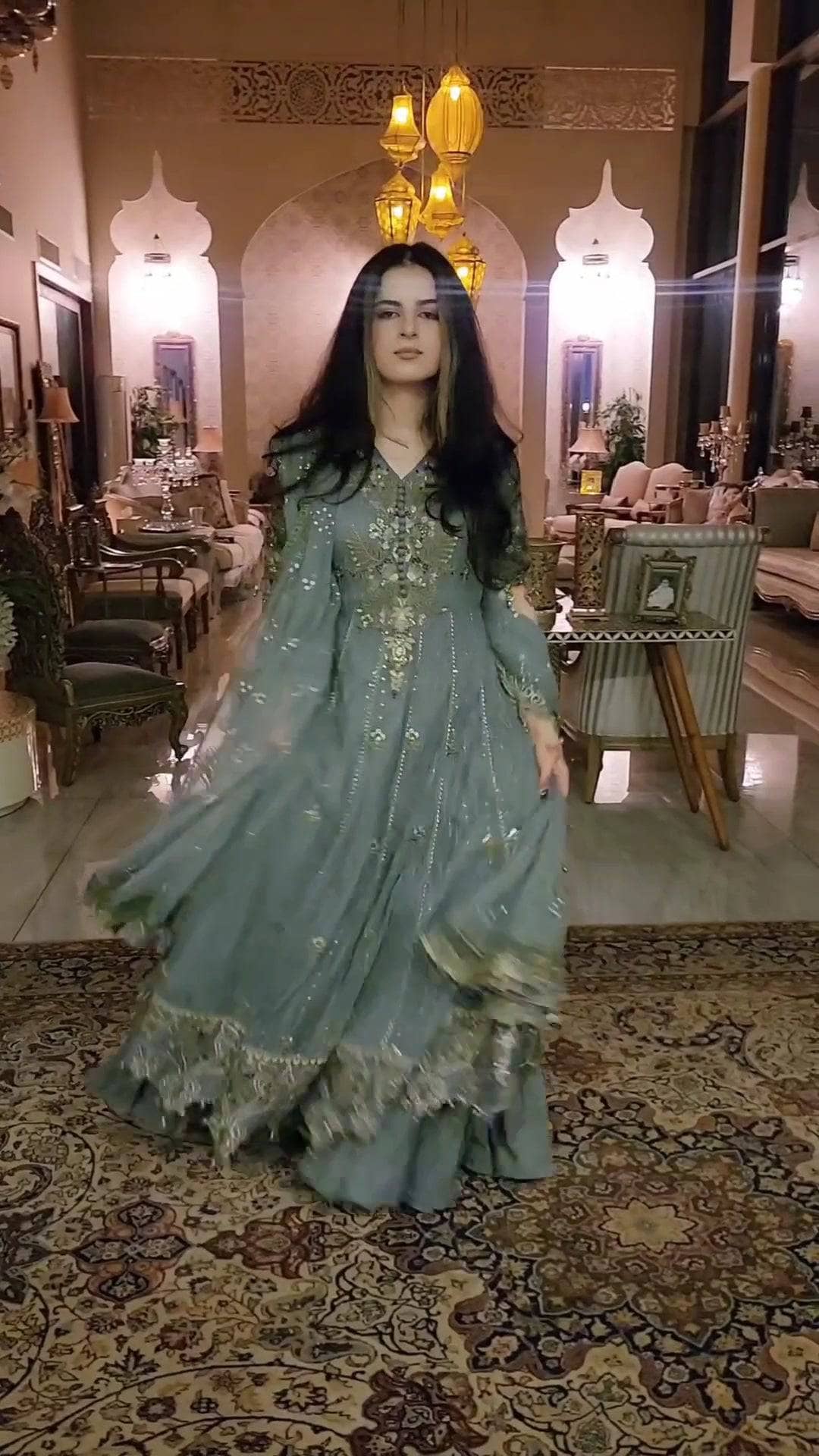 img_maria_b_lawn_24_awwal_boutique