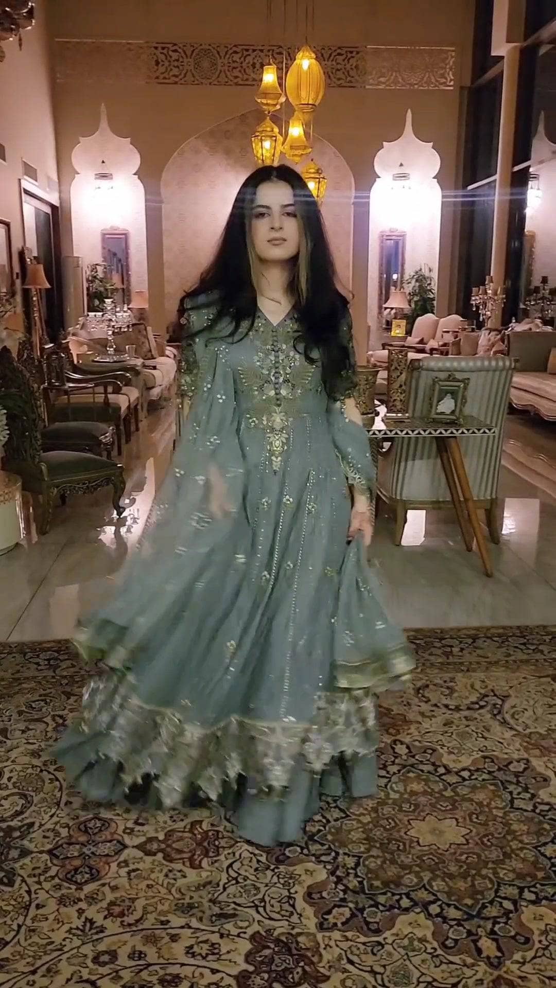 img_maria_b_lawn_24_awwal_boutique