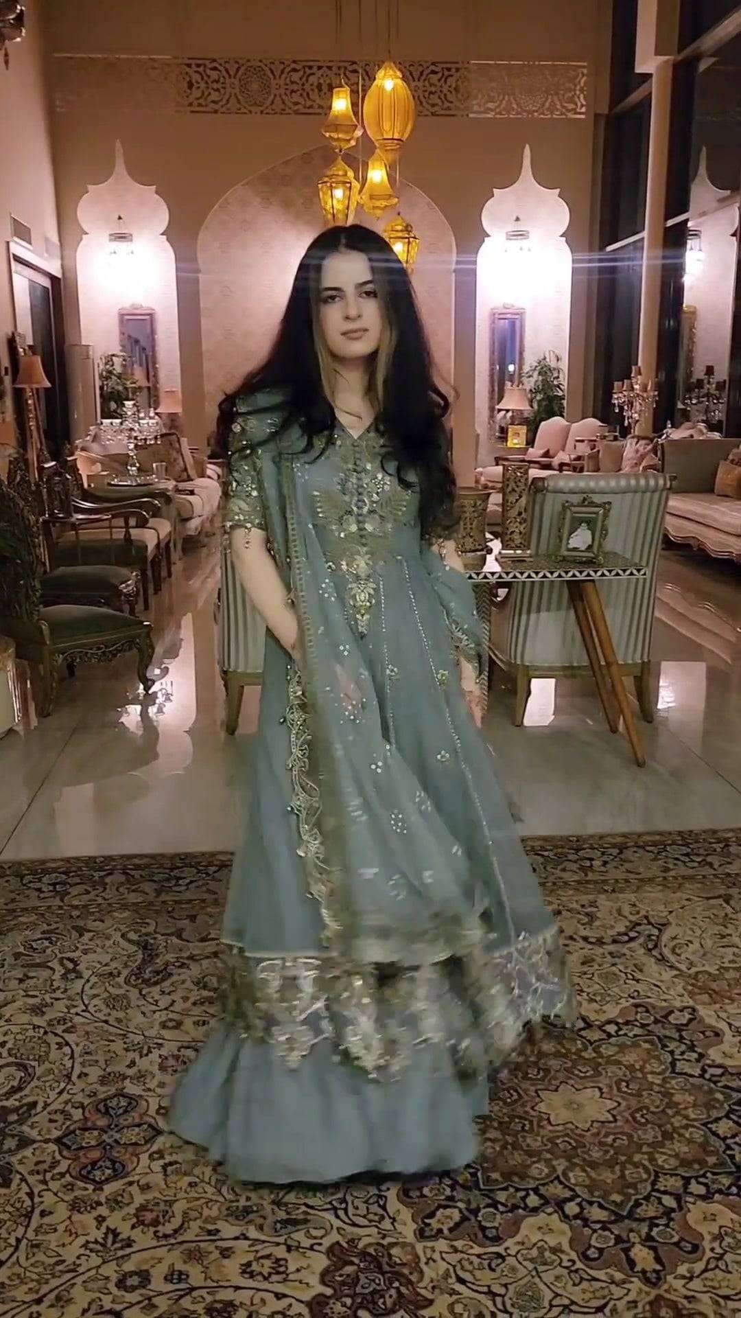 img_maria_b_lawn_24_awwal_boutique