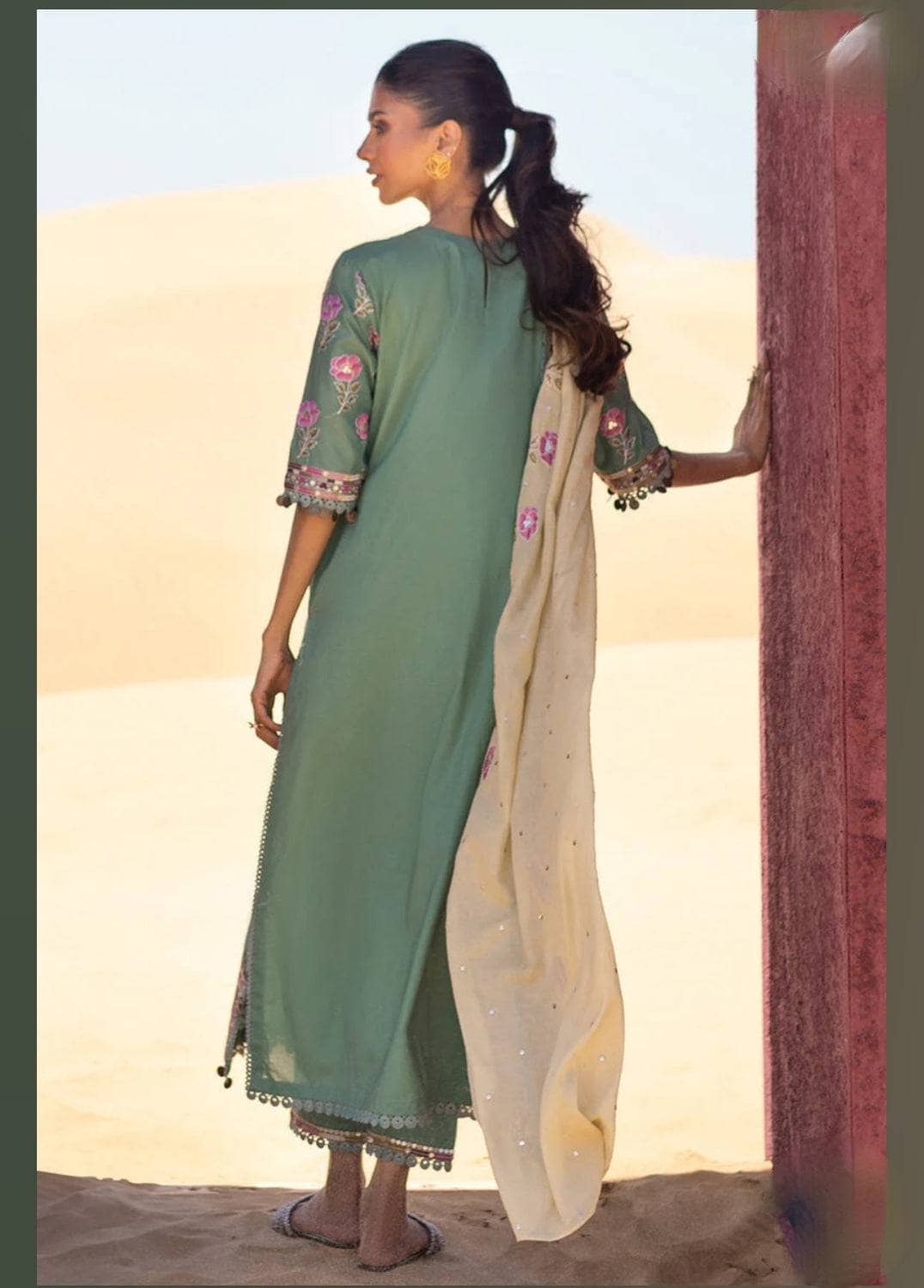 img_cross_stitch_eid_lawn_24_awwal_boutique