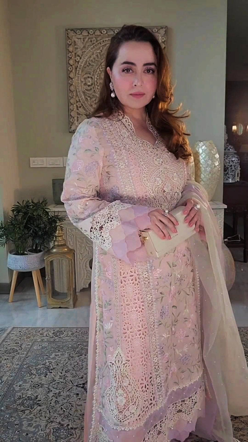 img_spotted_maria_b_awwal_boutique