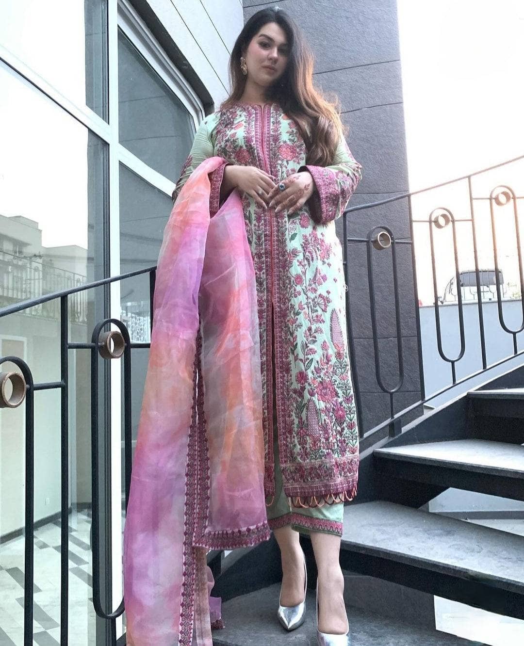 img_spotted_hussain_rehar_awwal_boutique