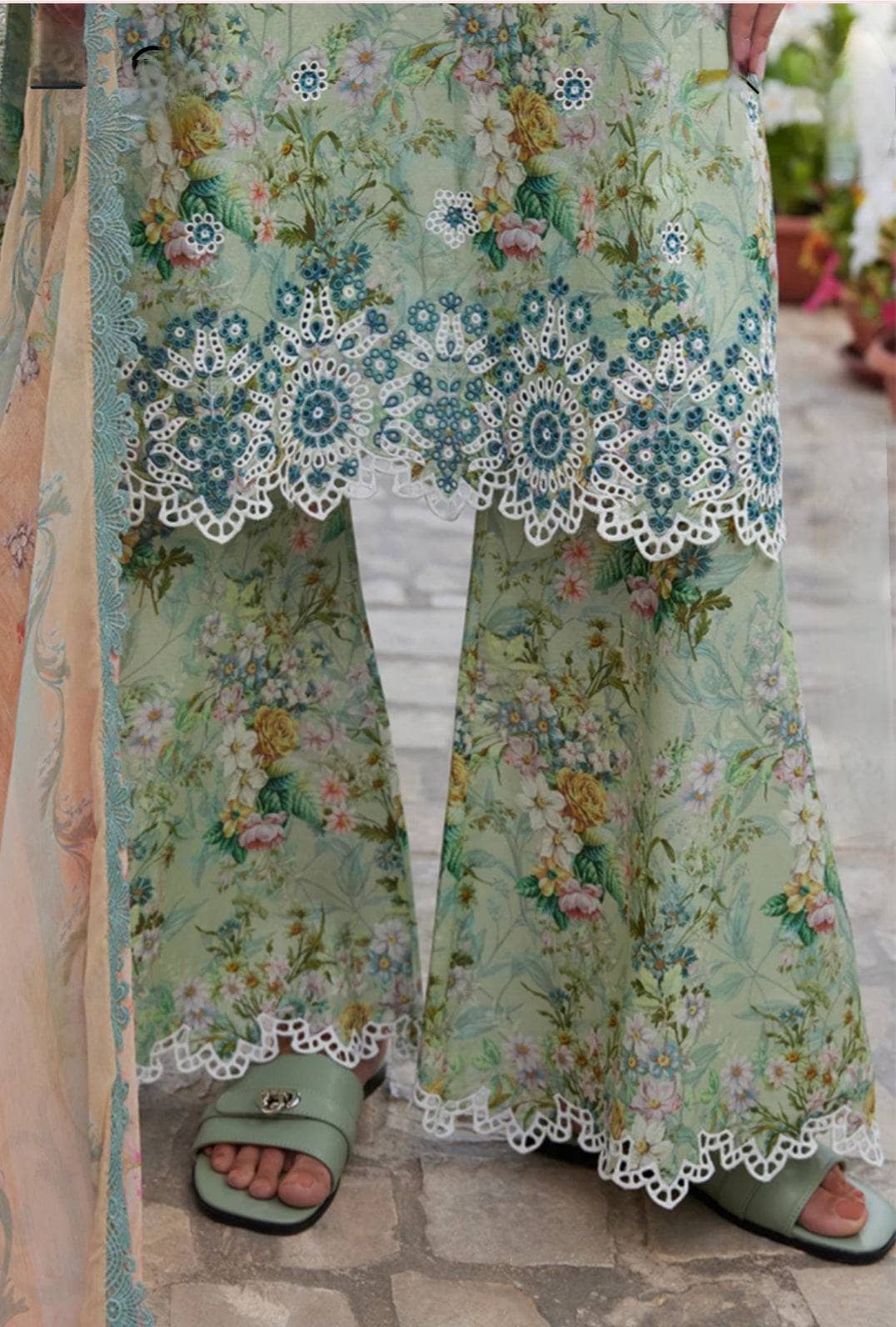 img_image_printkari_lawn_vol_2_awwal_boutique
