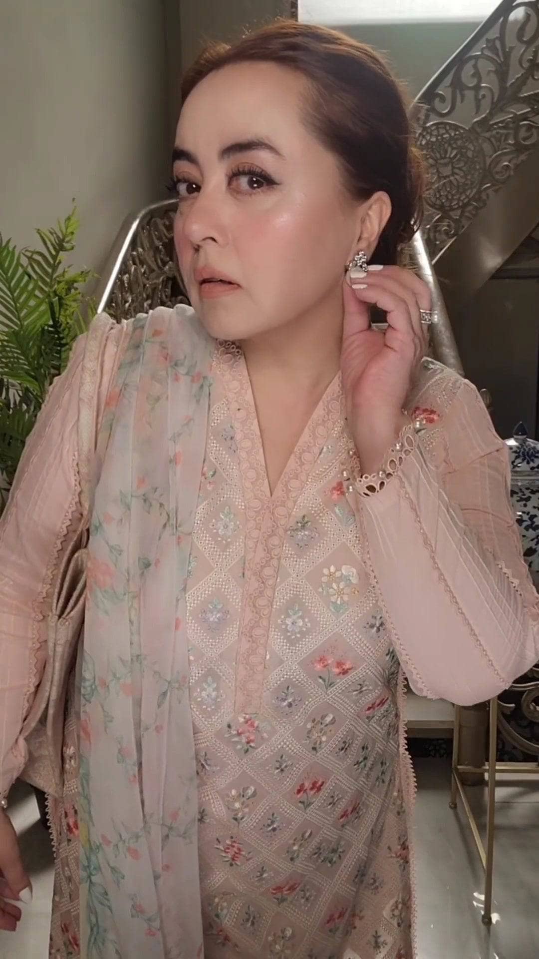 img_maria_b_m_prints_awwal_boutique