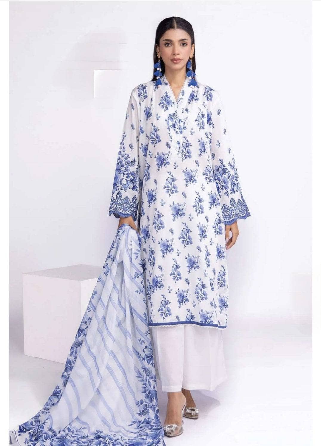 img_khaadi_lawn_25_awwal_boutique