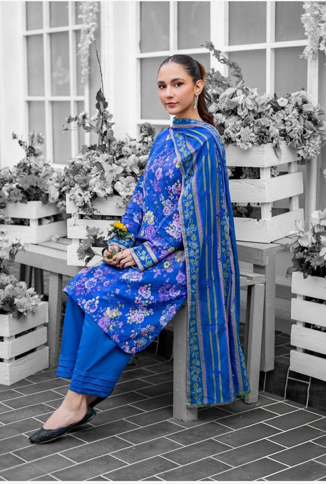 Guljee Alpine Aura/Economy Casuals