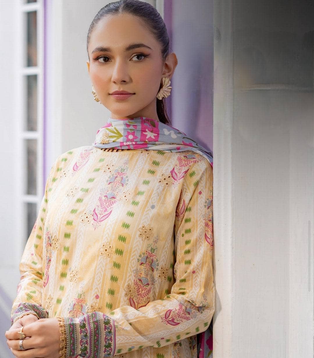 Guljee Alpine Aura/Economy Casuals