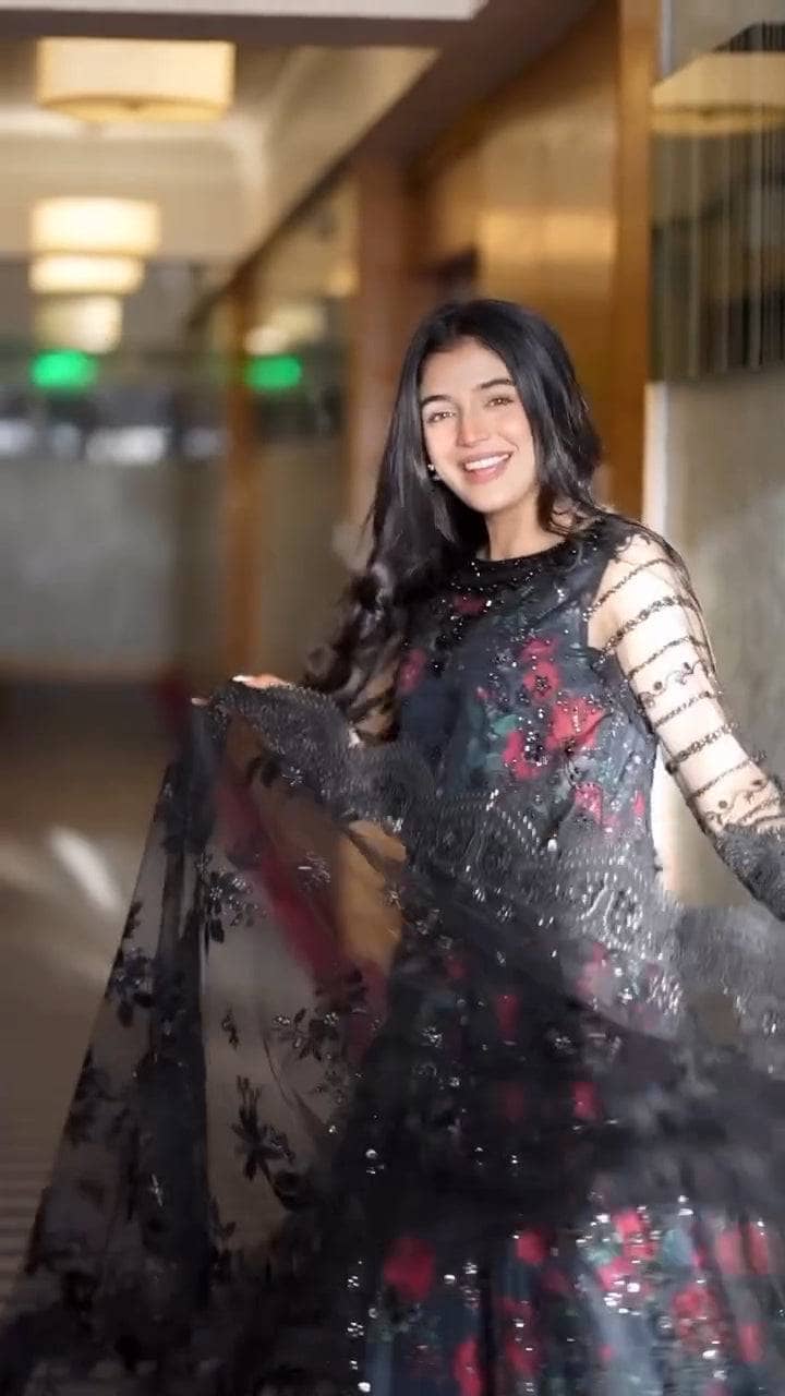 Spotted in Baroque Chantelle/Vol 2/D 05