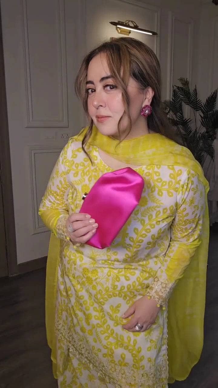 Spotted in Maria B M Prints 25/White & Yellow/4A