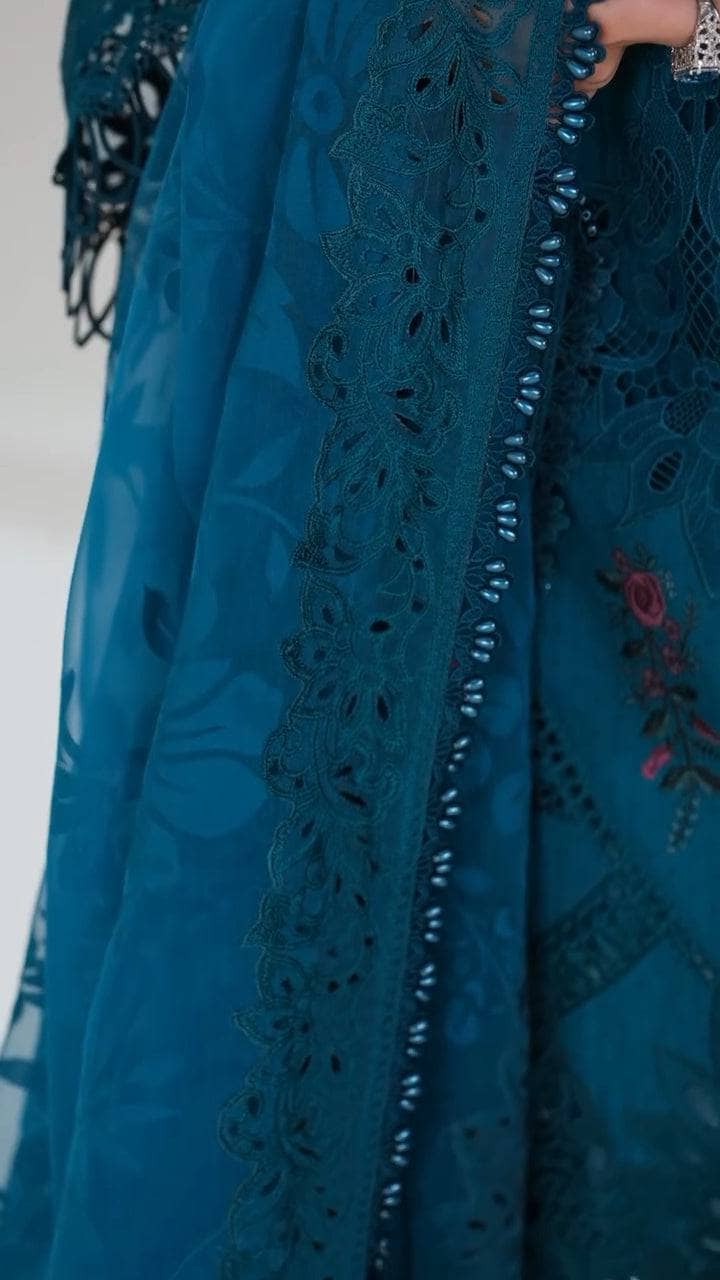 img_maria_b_lawn_awwal_boutique