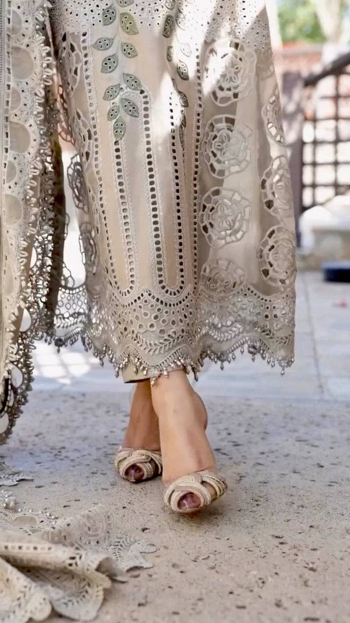 Spotted in Maria B Luxury Lawn 25/3A/Coffee