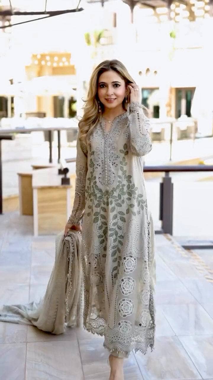 Spotted in Maria B Luxury Lawn 25/3A/Coffee