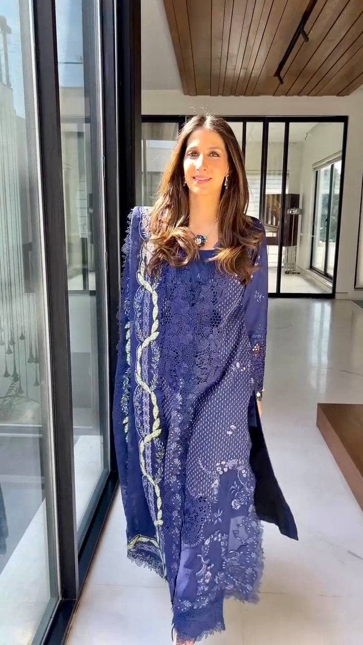 img_saira_shakira_lawn_awwal_boutique