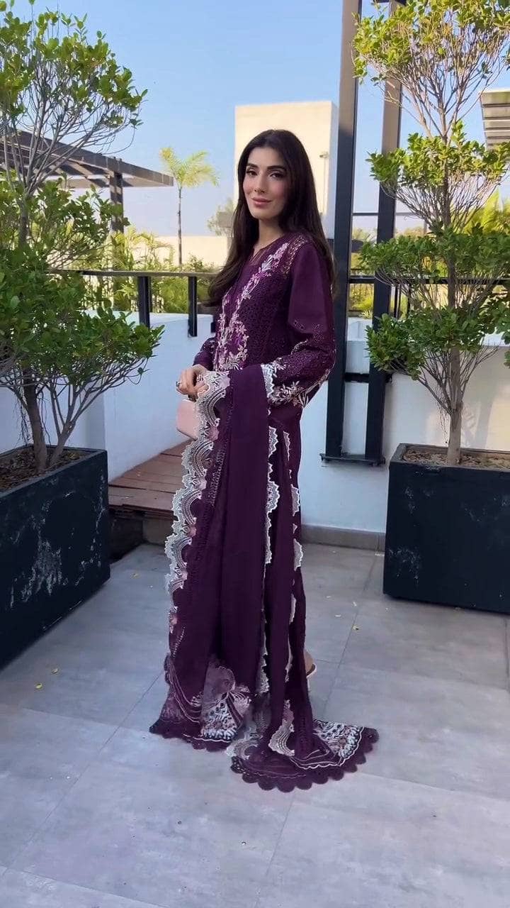 Spotted in Saira Shakira Lawn 25/25/Dahlia -B/Grape