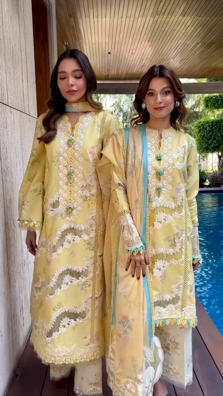 Spotted in Saira Shakira Lawn 25/SERENA-A/Macroon/Silk Dupatta