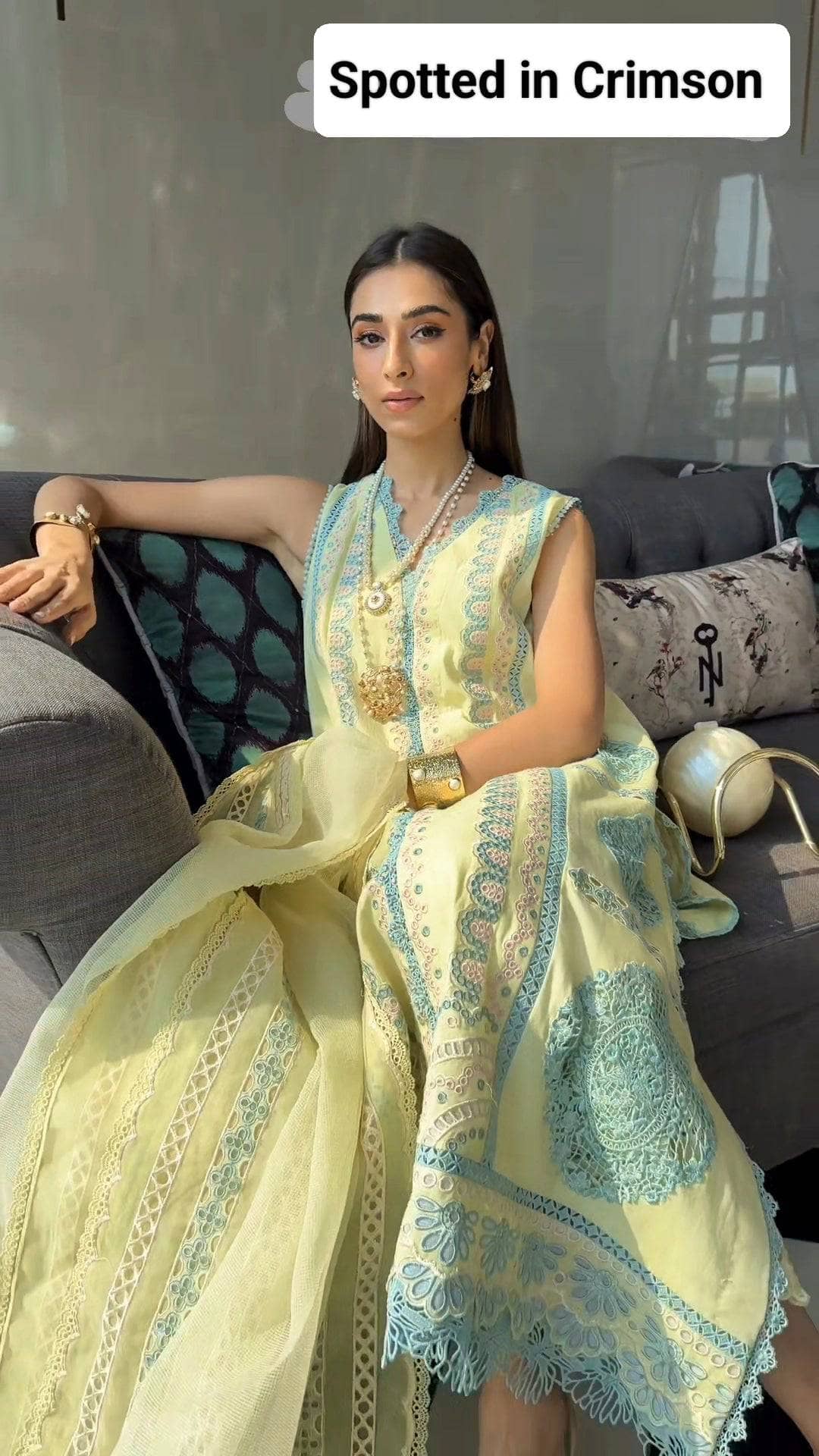 img_spotted_in_crimson_awwal_boutique