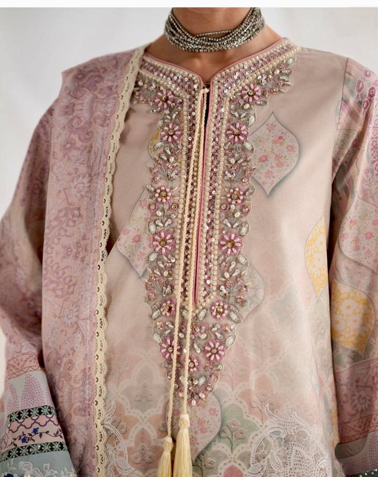 img_ajr_couture_silk_edit_awwal_boutique