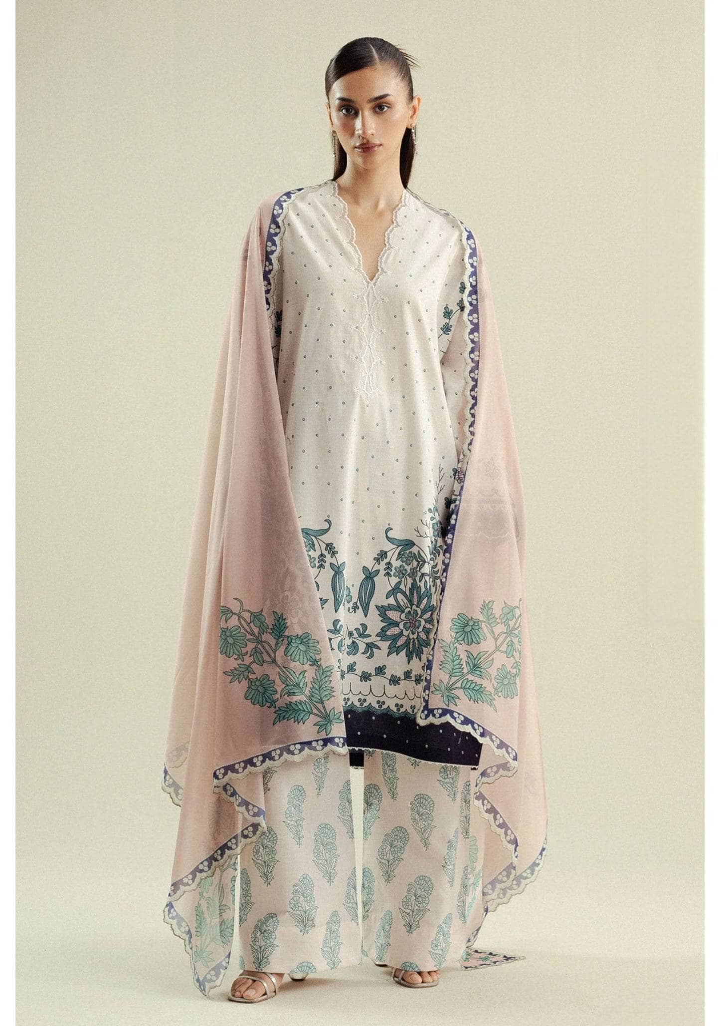 img_coco_fall_edit_zara_shahjahan_awwal_boutique