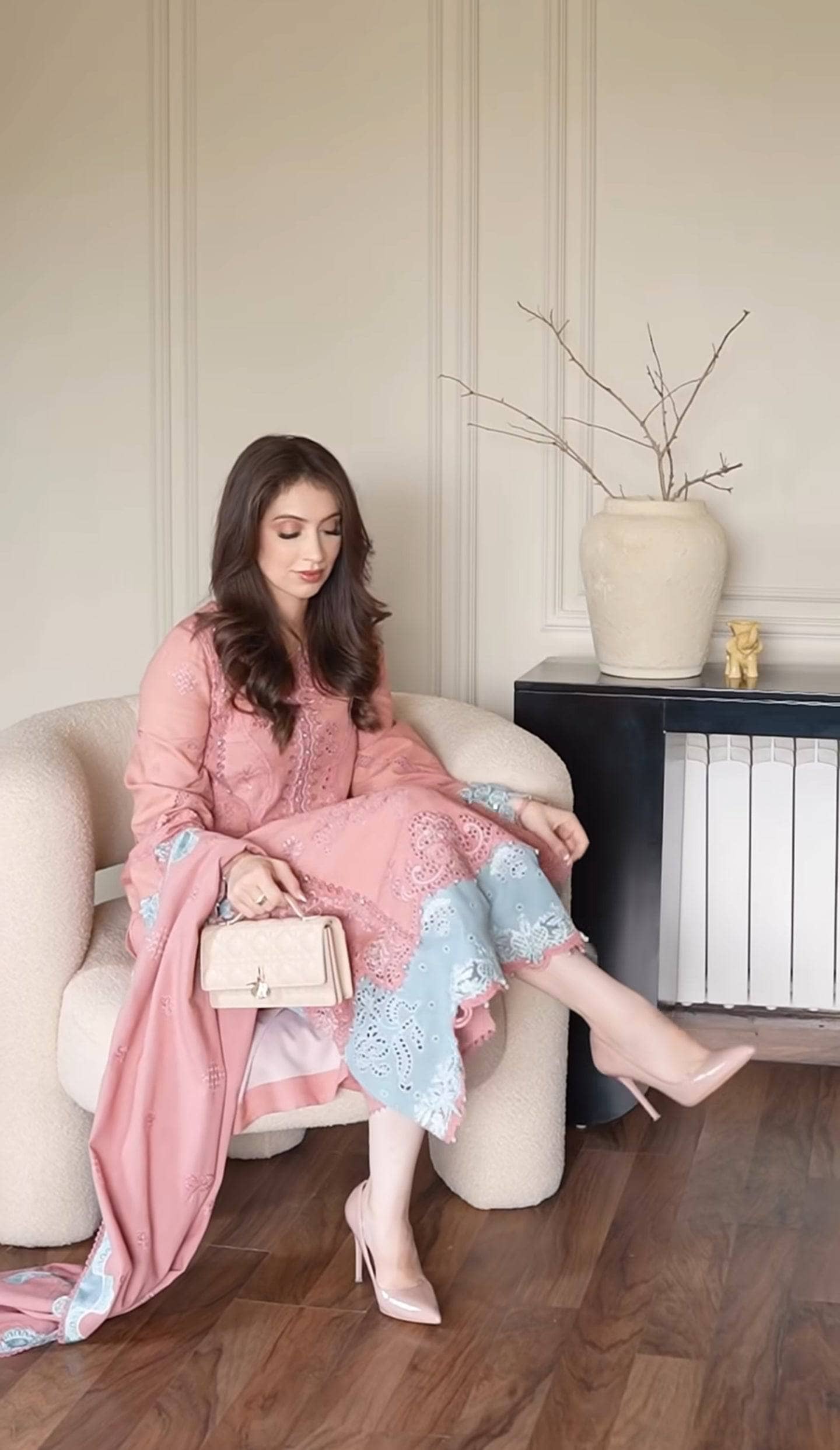 Spotted in Qalamkar Q Line Linen 25/Faye/KL 10