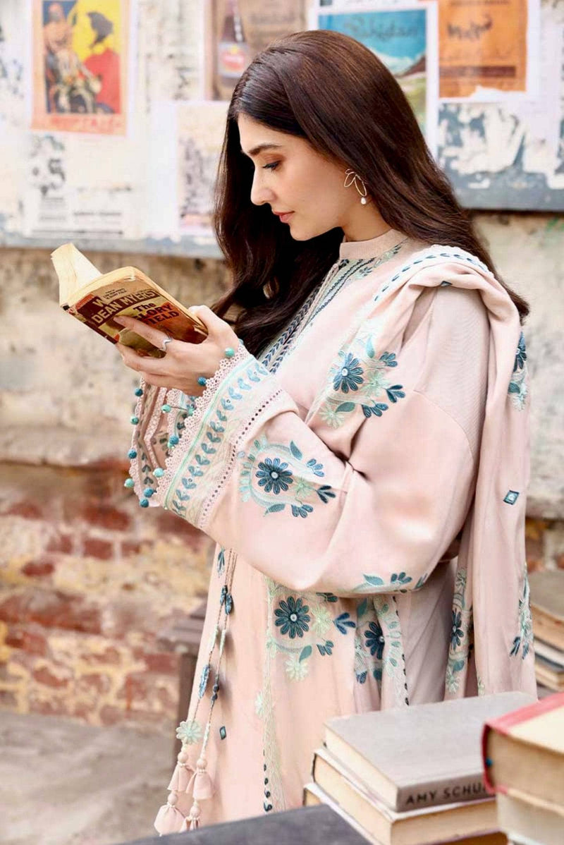 img_cross_stitch_khaddar_awwal_boutique