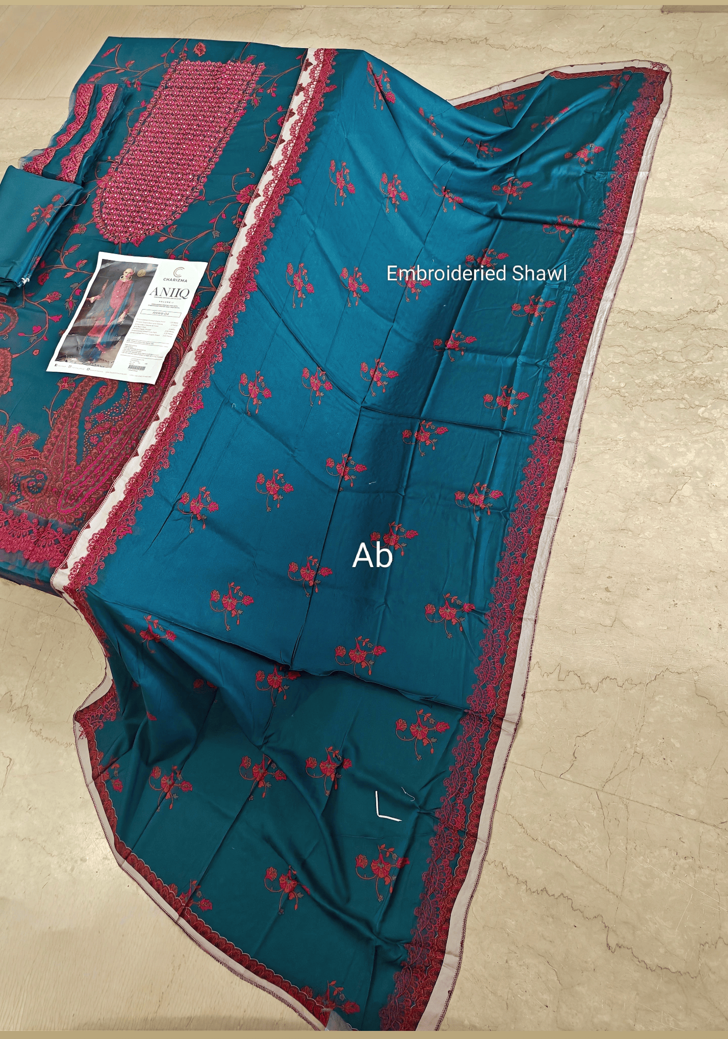 Open Pic/Charizma Aniiq 25/Embroideried Shawl