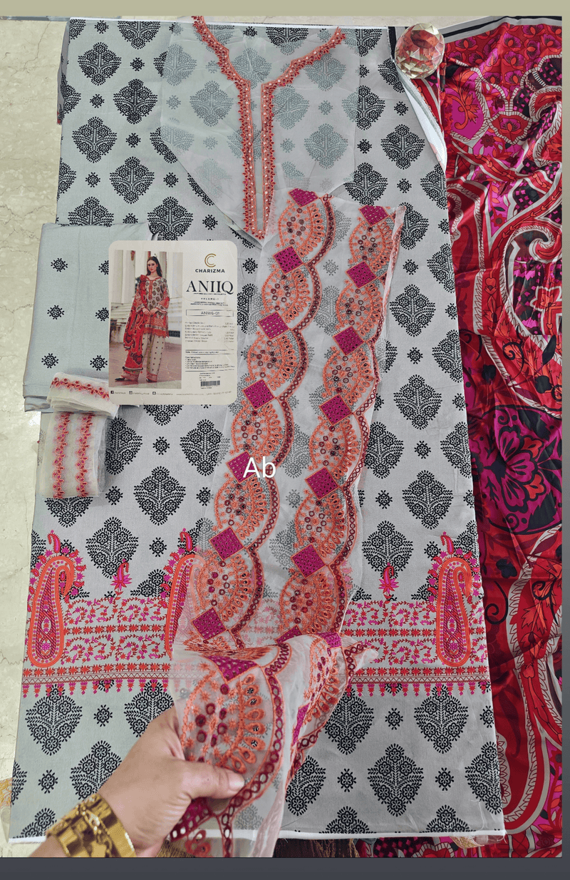 Open Pic/Charizma Aniiq 25/Staple Linen Shawl