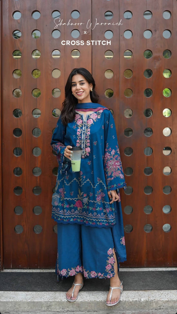 Spotted in Cros Stitch/Cross Stitch Cotton Satin 25/Blue