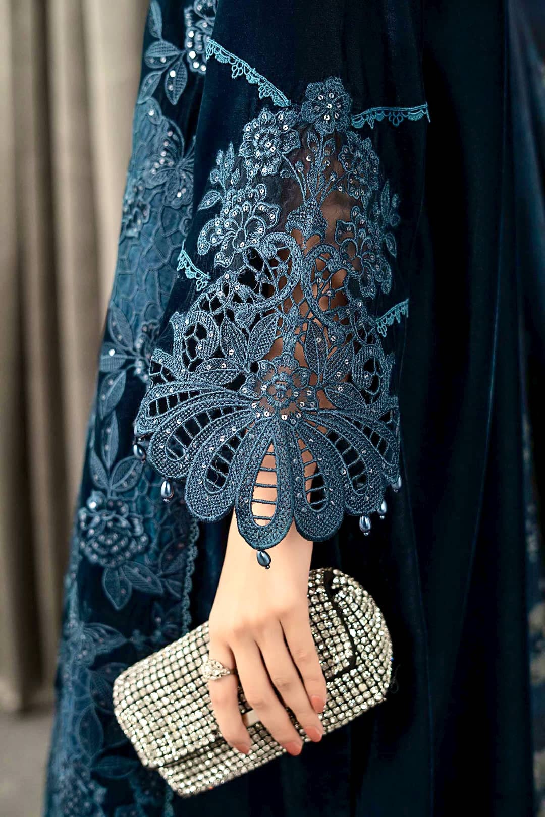 Restocked/Maria B Winter Luxe/Embroideried Velvet Suit/Silk Wool Shawl/10/Teal