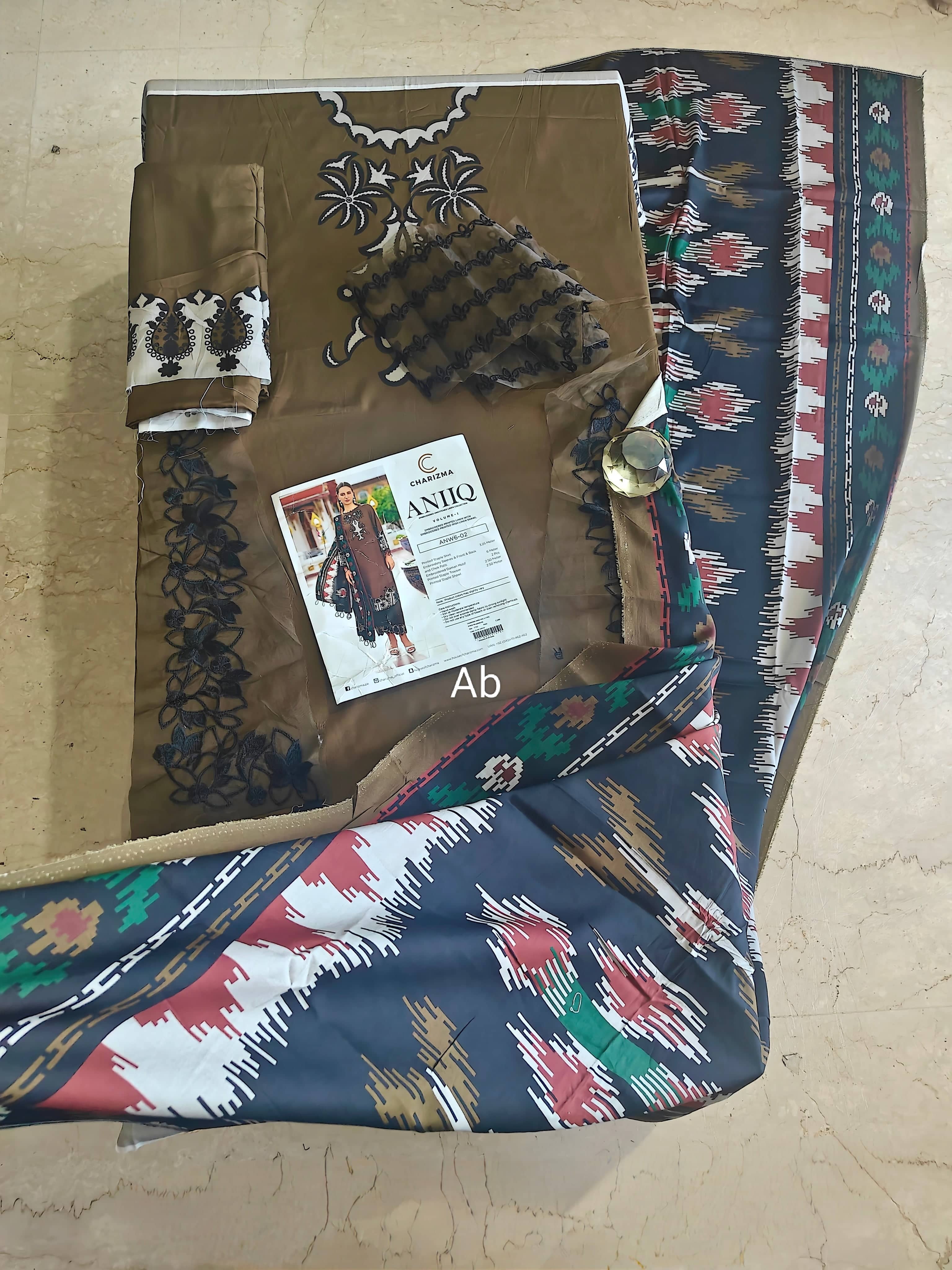 Open Pic/Charizma Aniiq 25/Staple Shawl Collection