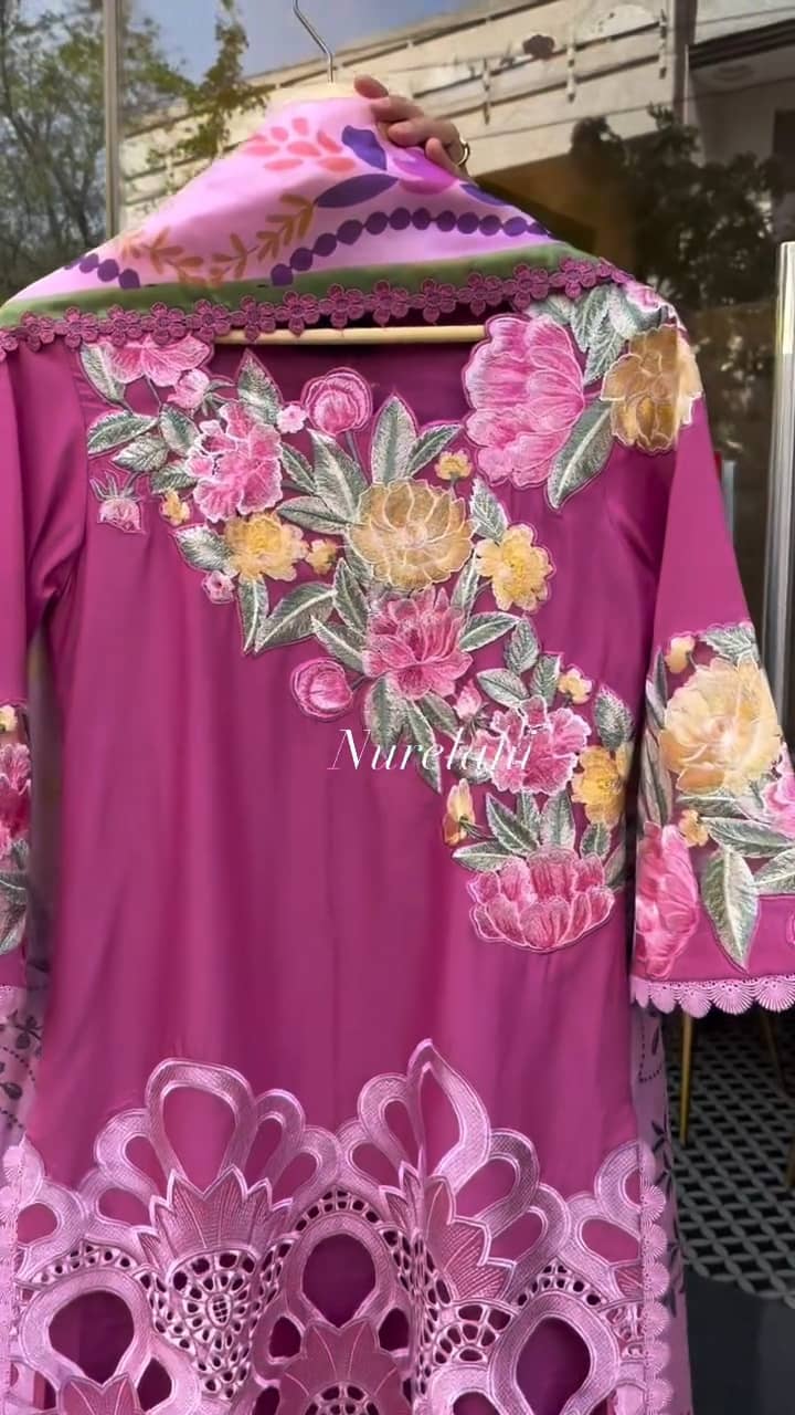 img_mushq_lawn_awwal_boutique