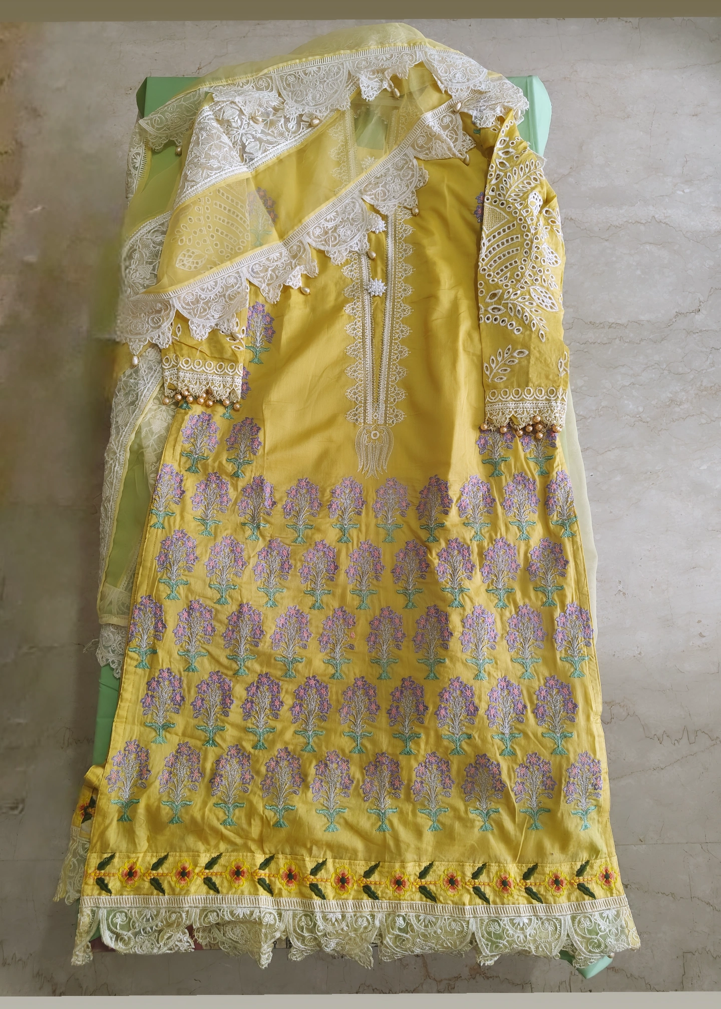Stiched Charizma Signature/Medium/Awwal Pret Stitched Branded Suits