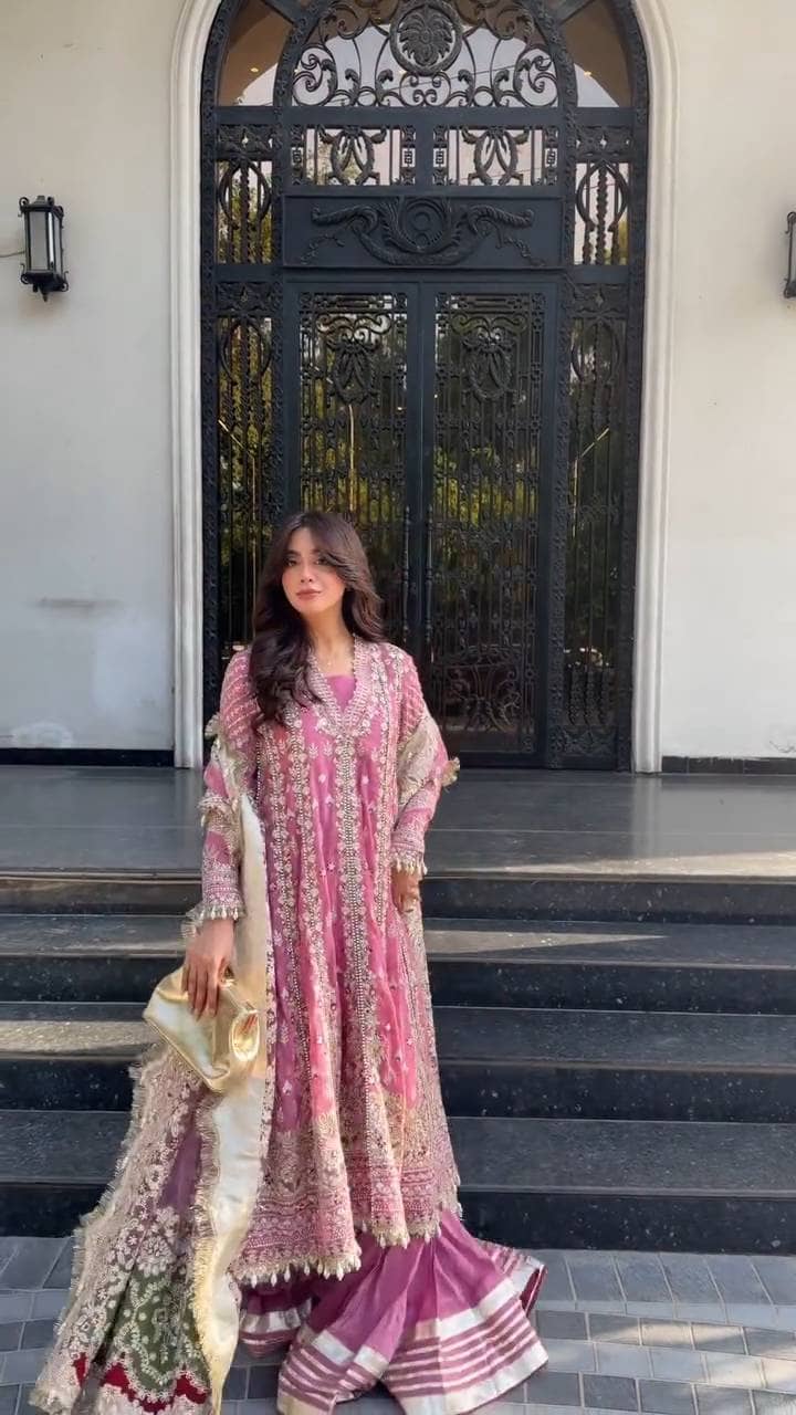 Spotted in  Afrozeh Dastangoi Formals 26/Riwayat/Rose Pink