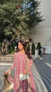 Spotted in  Afrozeh Dastangoi Formals 26/Riwayat/Rose Pink