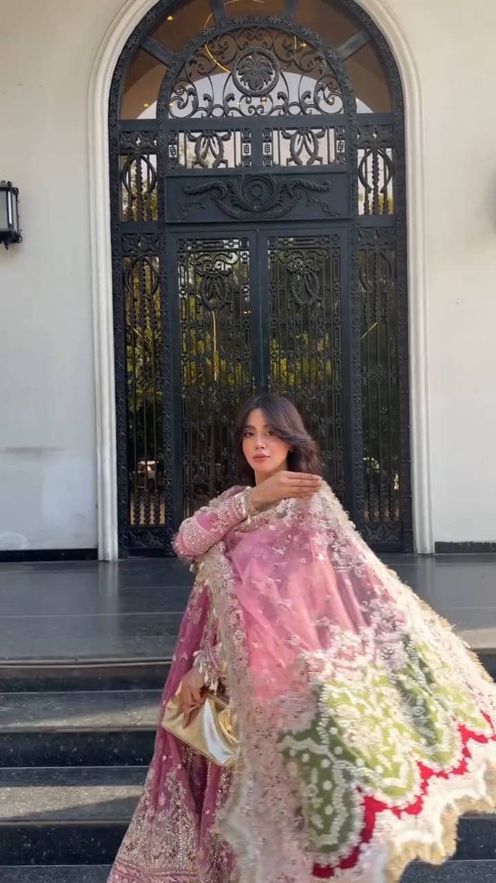 Spotted in  Afrozeh Dastangoi Formals 26/Riwayat/Rose Pink