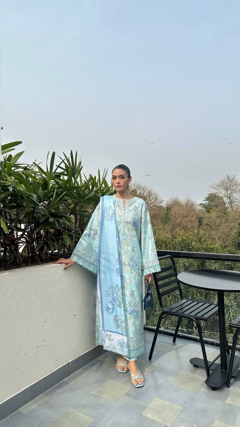 Afrozeh Ayzel Bare Minimum/BELLEFROST/Ice Blue/Silk Dupatta
