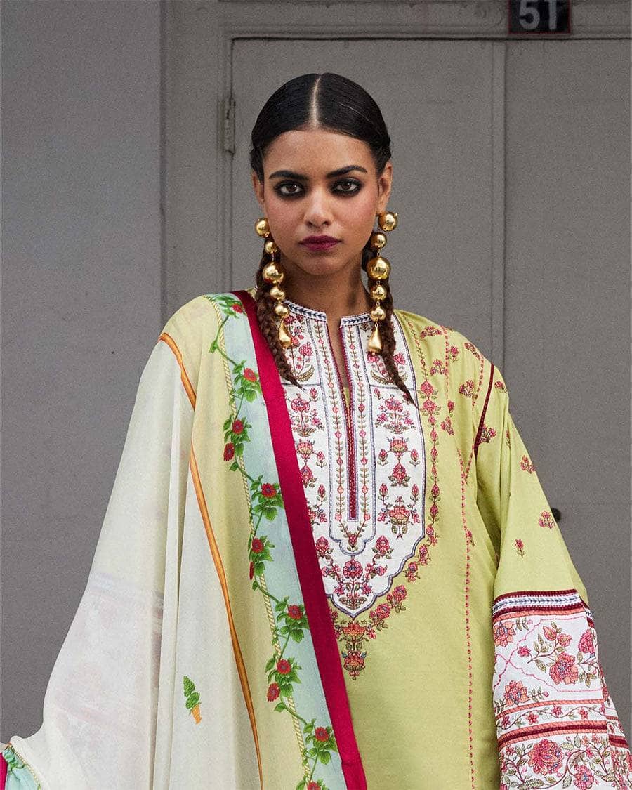 img_hussain_rehar_jugnu_awwal_boutique