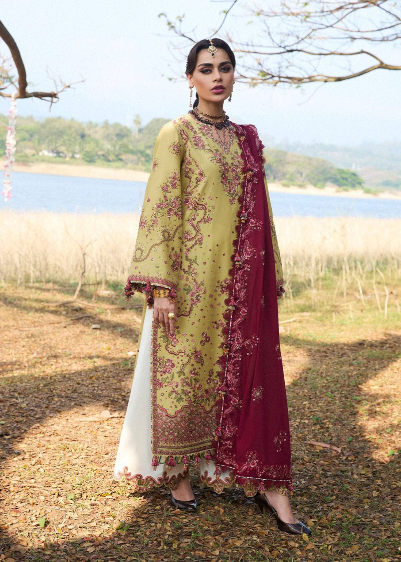 img_hussain_rehar_launches_awwal_boutique