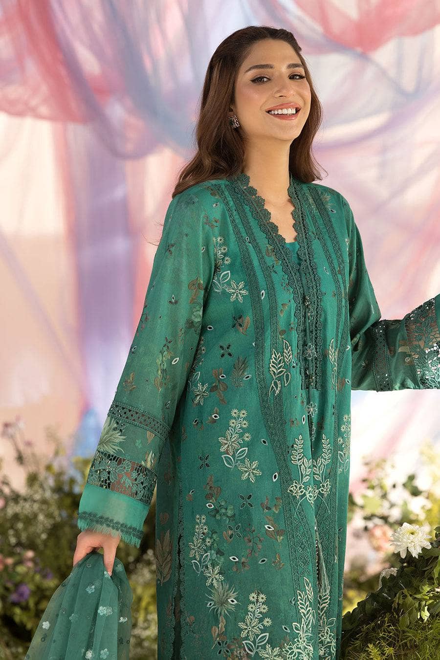 img_sobia_nazir_lawn_25_awwal_boutique