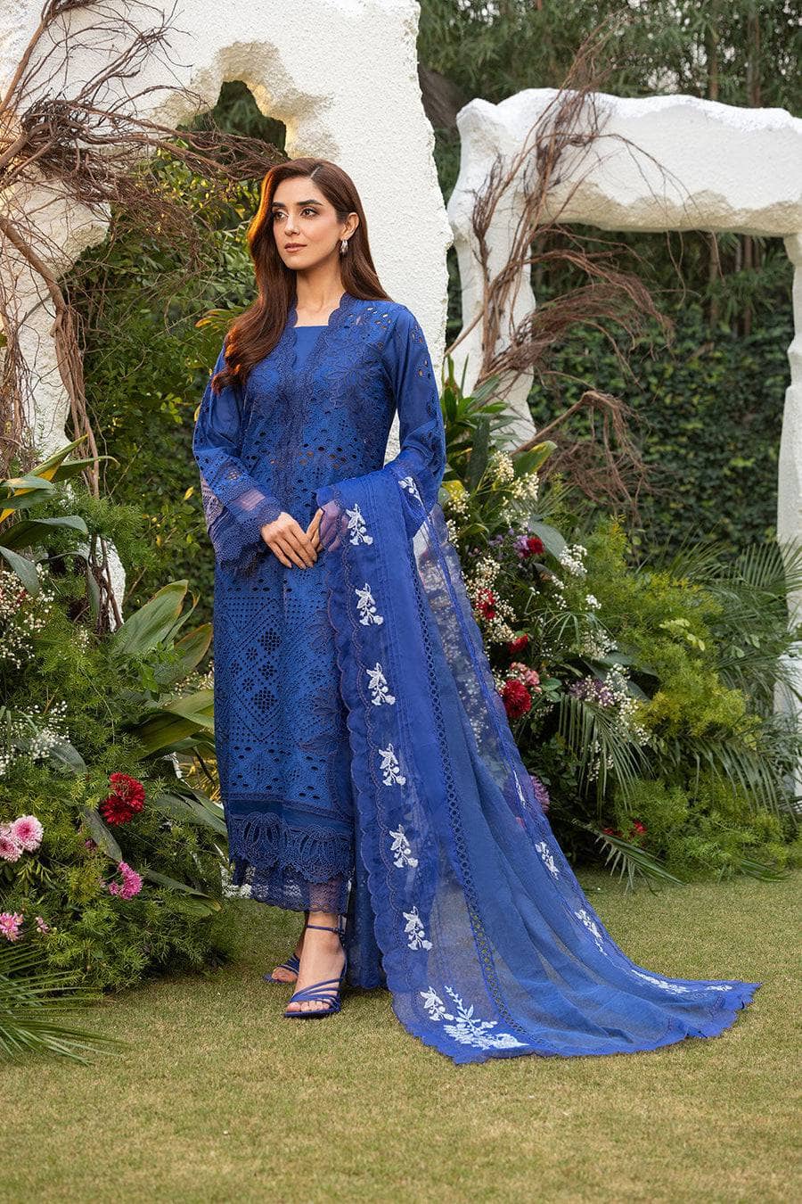 img_sobia_nazir_lawn_25_awwal_boutique