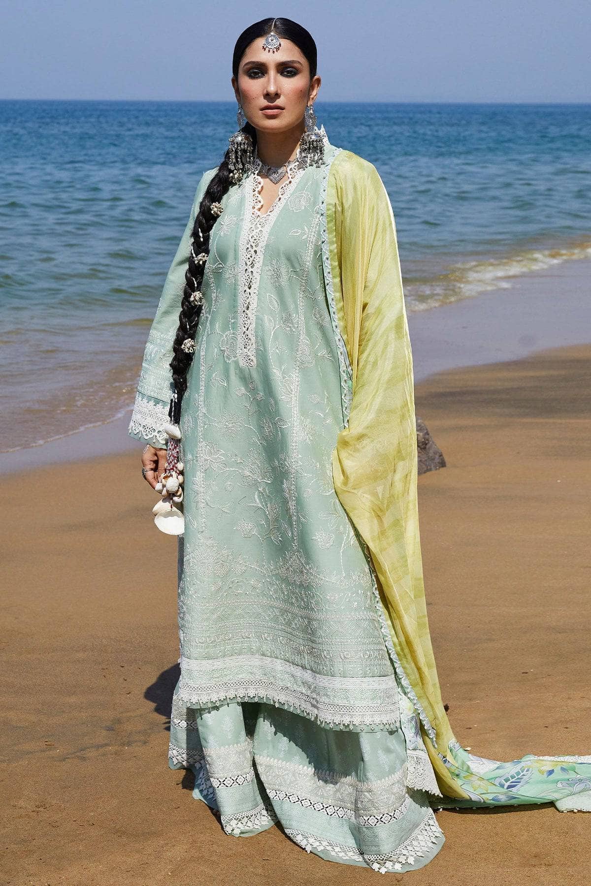 Zara Shahjahan Lawn 24/Mahi 1B