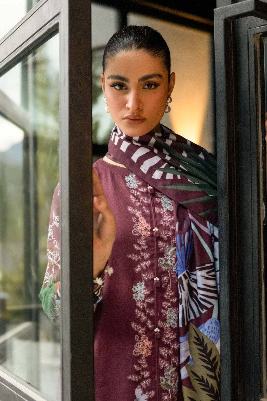 img_maria_b_m_basics_awwal_boutique