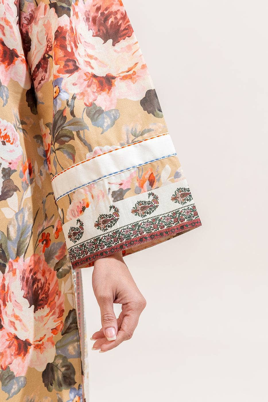 img_beechtree_lawn_awwal_boutique