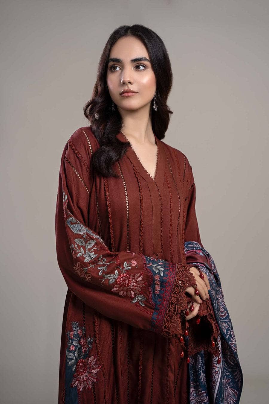 img_maria_b_m_prints_vol2_23_awwal_boutique